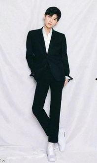 高个子男星吃瓜视频,揭秘娱乐圈幕后真相